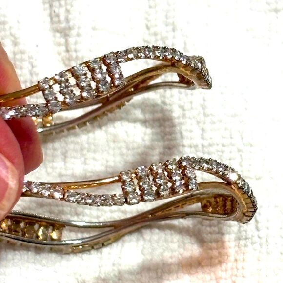 Pair of Gold Tone Bangle Bracelet Rhinestones Jeweled Shiny Sparkle Set of 2 - Picture 3 of 11